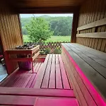 Sólyomvár-lak 3* Komlóska