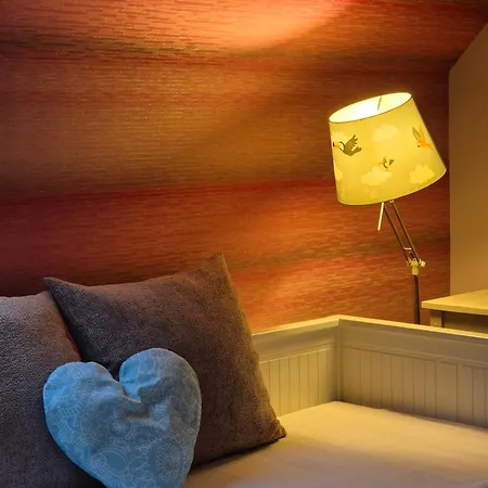 Bed and breakfast Sólyomvár-lak 3*