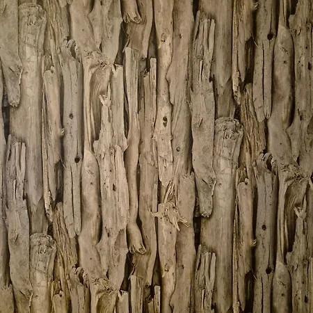 Sólyomvár-lak Panzió Komlóska