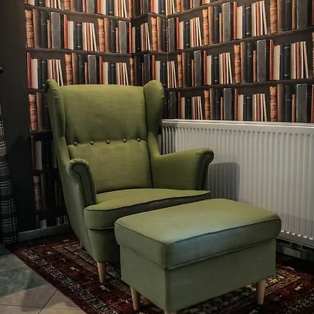 Sólyomvár-lak 3* Komloska