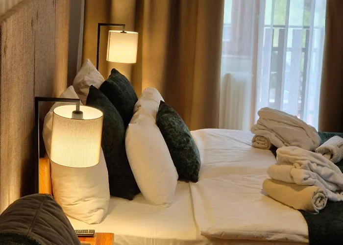 Solyomvar-lak Bed & Breakfast Komloska