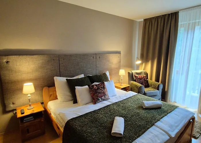 Solyomvar-lak Bed & Breakfast Komloska