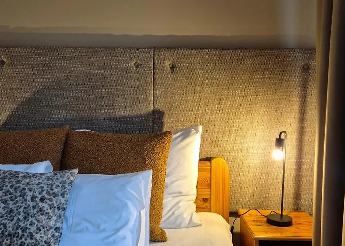 Solyomvar-lak Komloska