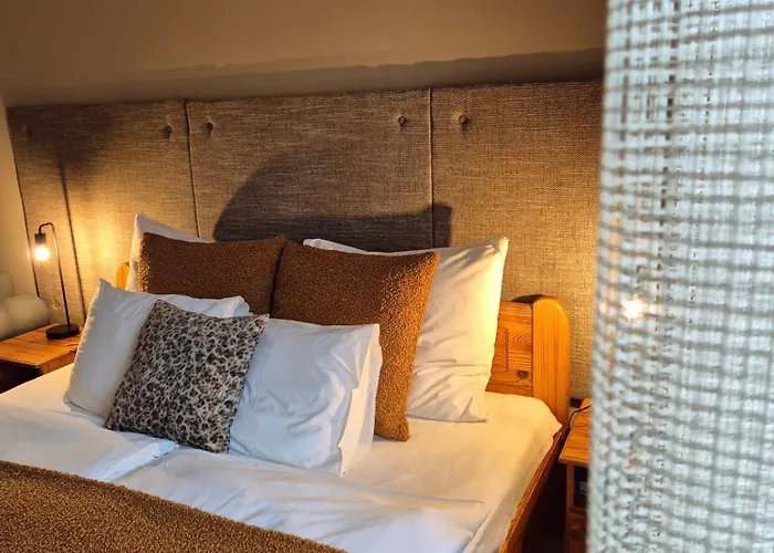 Solyomvar-lak 3* Komloska