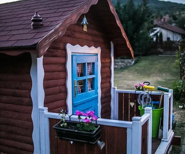 Solyomvar-lak 3* Komloska